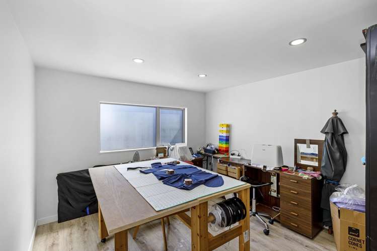 25 Griffiths Grove Newlands_17