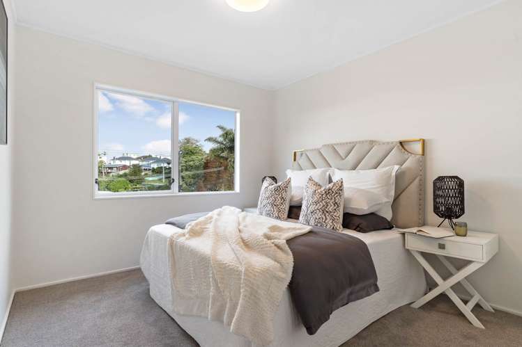 2/20 Hogans Road Glenfield_16