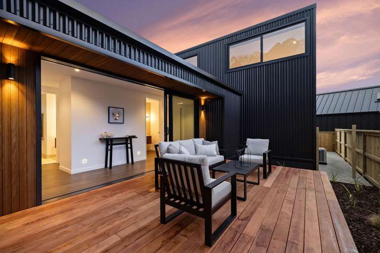 11 Rowe Drive, Hanley's Farm Jacks Point_13