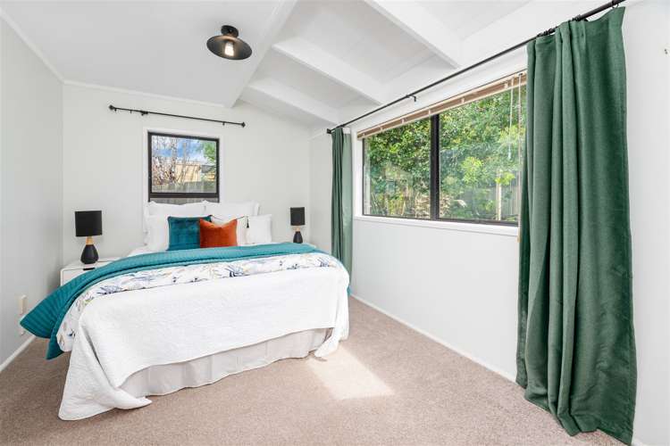 8 Rhinevale Close Henderson_10