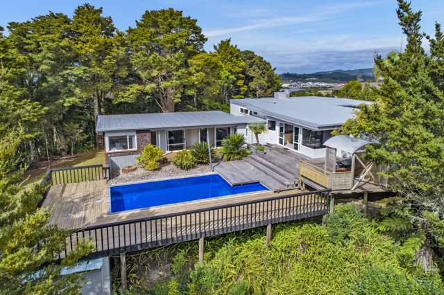 55 Eureka Place Parahaki_1