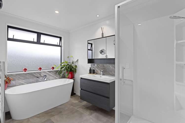 180 Faringdon Boulevard Rolleston_19
