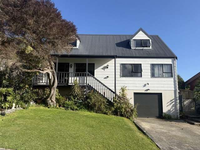 6 Kinnel Grove Papakowhai_2