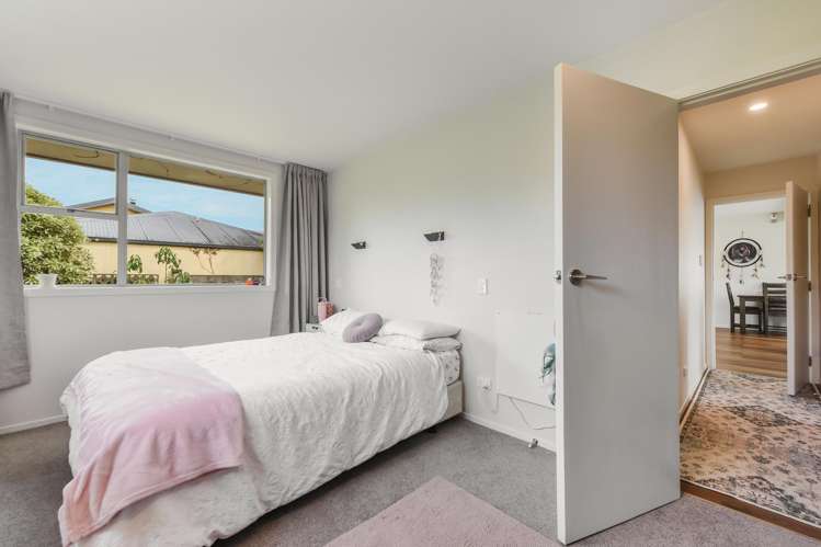 2/4a Arapiki Road Stoke_15