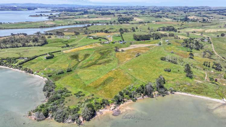 A Renall Road Pollok_16