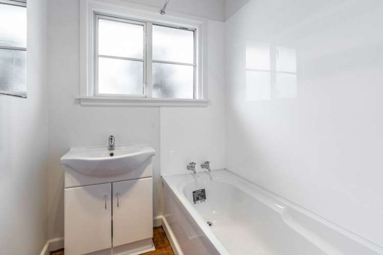 44 Glenfield Crescent Mairehau_3