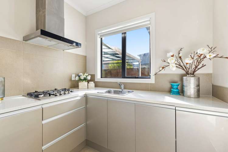 12 Hangahai Road Flat Bush_11