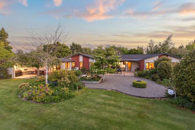 Under Offer on Their Next Home - Must Be Sold!