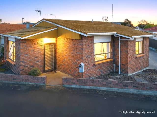 Prime, low-maintenance central living