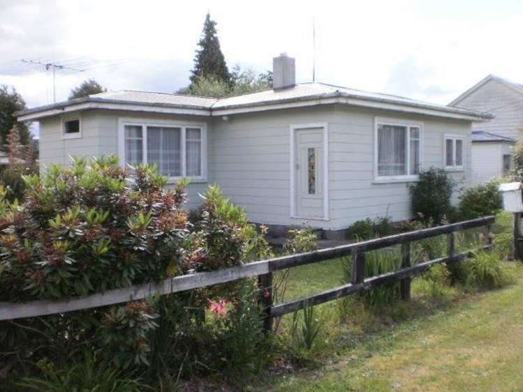 74 Dick Street Reefton_0