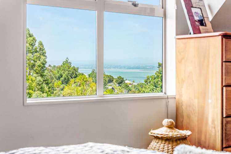 24 Pluto Place Beach Haven_9