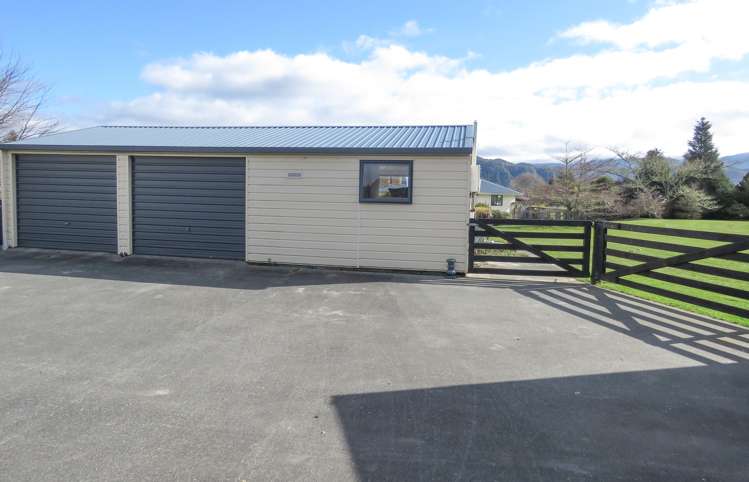6 Deemac Street Reefton_22
