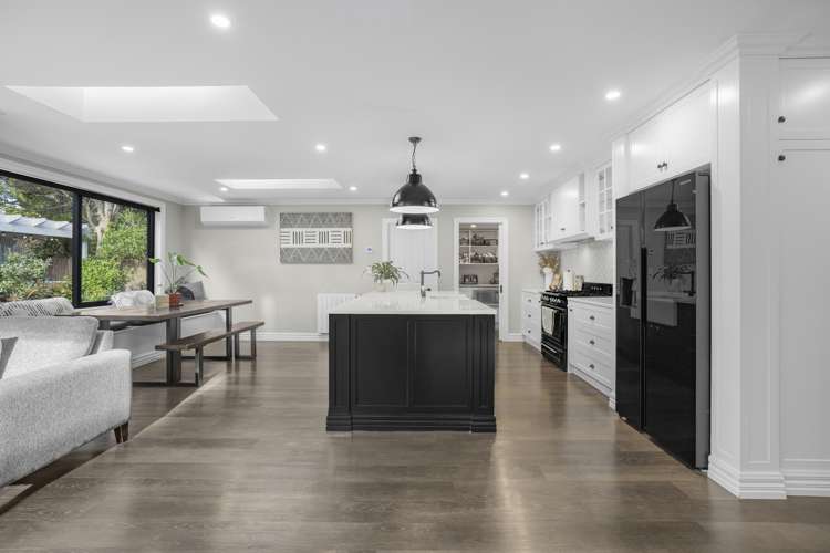 106 Barton Avenue Heretaunga_13