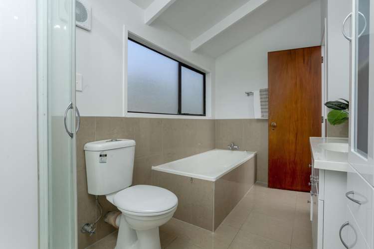 2/27 Tree View Avenue Glenfield_13