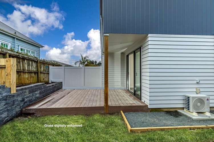 2C Glenford Lane Te Atatu Peninsula_13