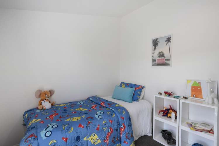 3 Ensign Lane Whitby_12