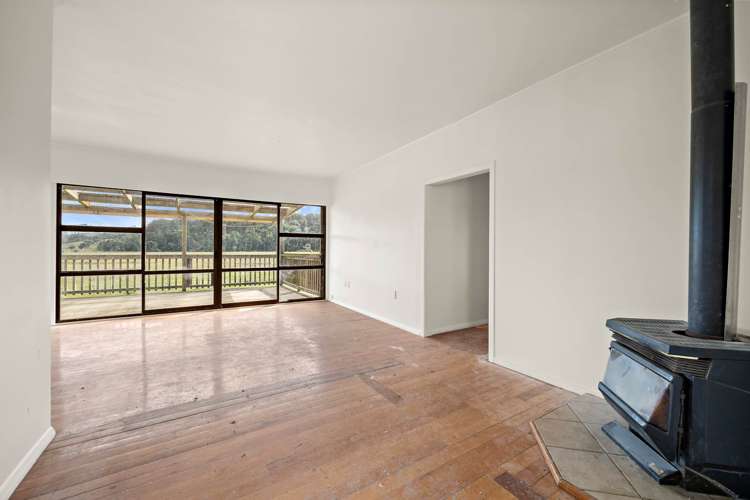 1284 State Highway 16 Waimauku_14