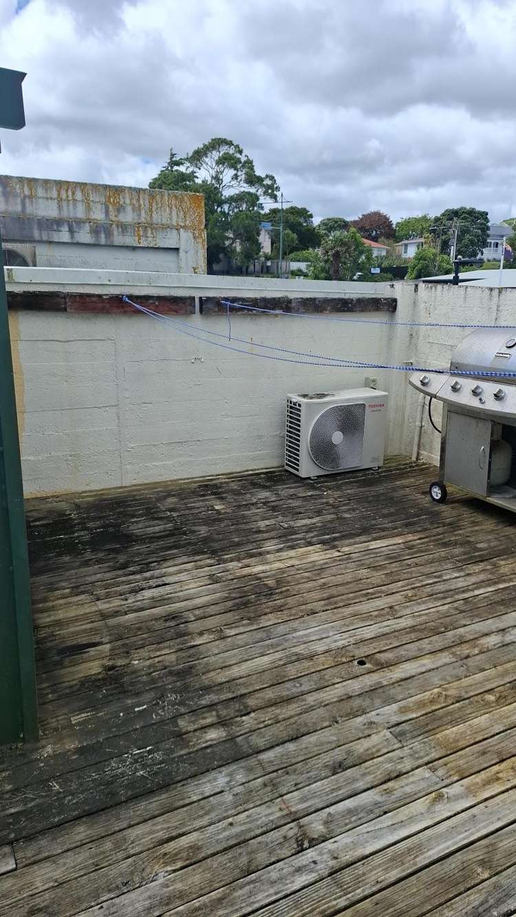 56 Commercial Road Helensville_22