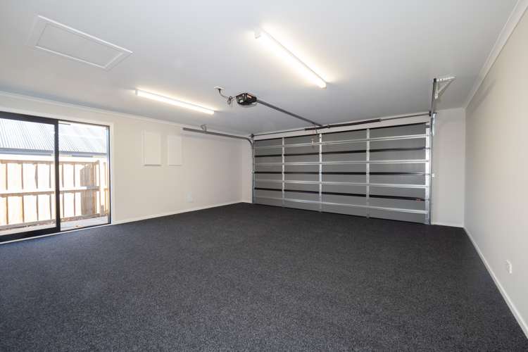 1 Strowan Avenue Elgin_21