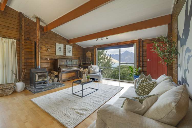 22 Mckerrow Place Fernhill/Sunshine Bay_2