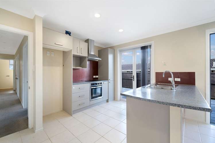 79 Godley Road 1676_3