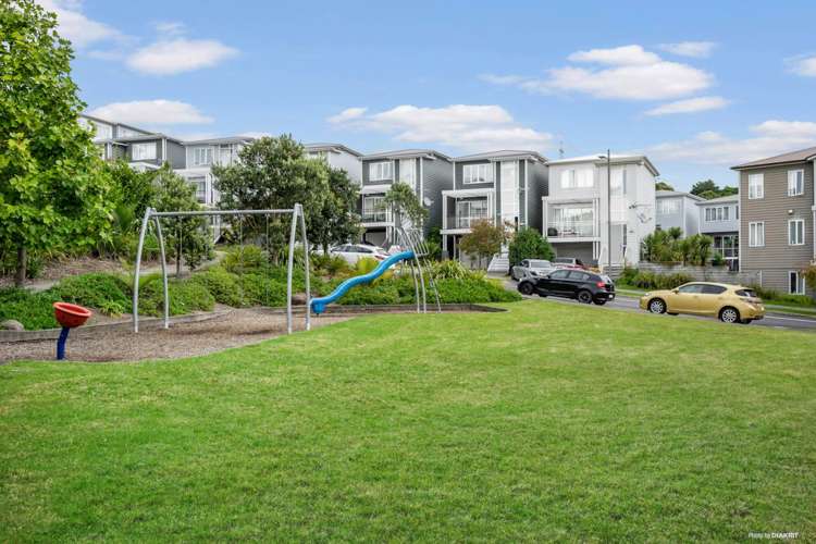 5 Manawatere Way Flat Bush_10