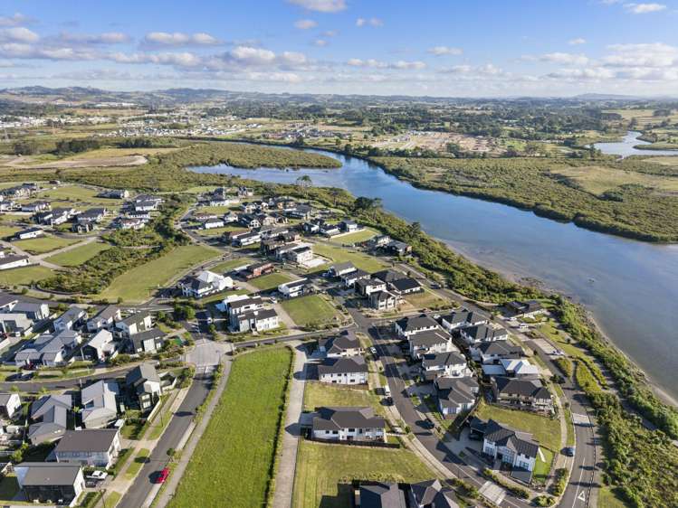 17 Emerald Avenue Karaka_20