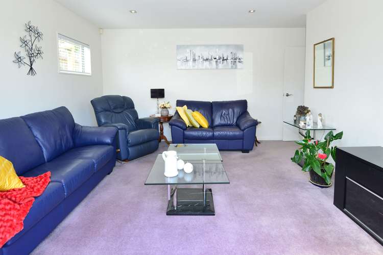 202 Alec Craig Way Gulf Harbour_9