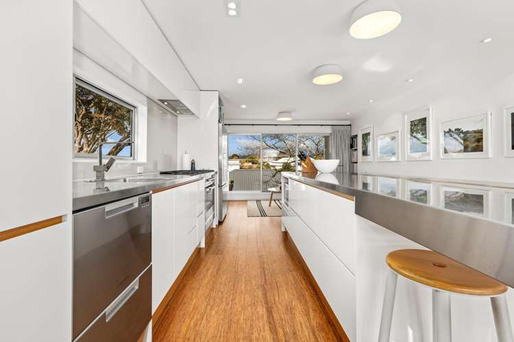 5 Wharemauku Road Raumati Beach_8