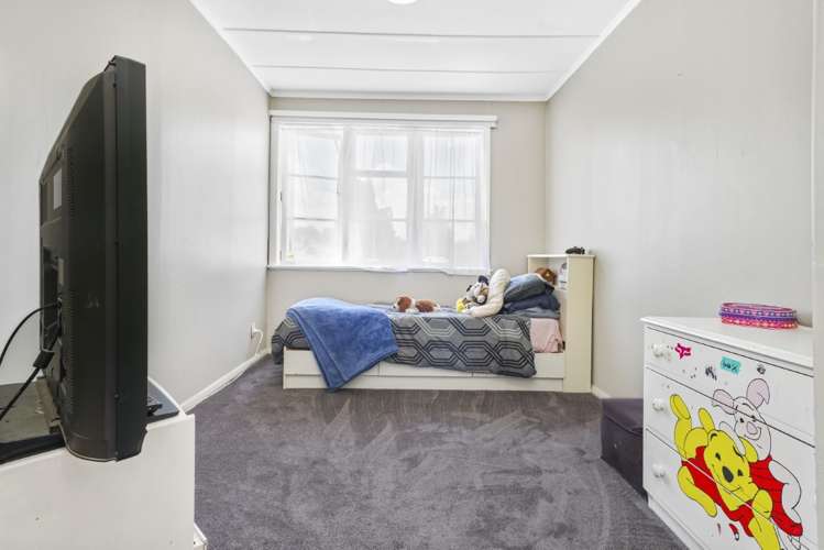 14 Watts Crescent Hamilton East_12