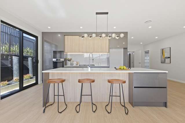 Prestigious Valley Living