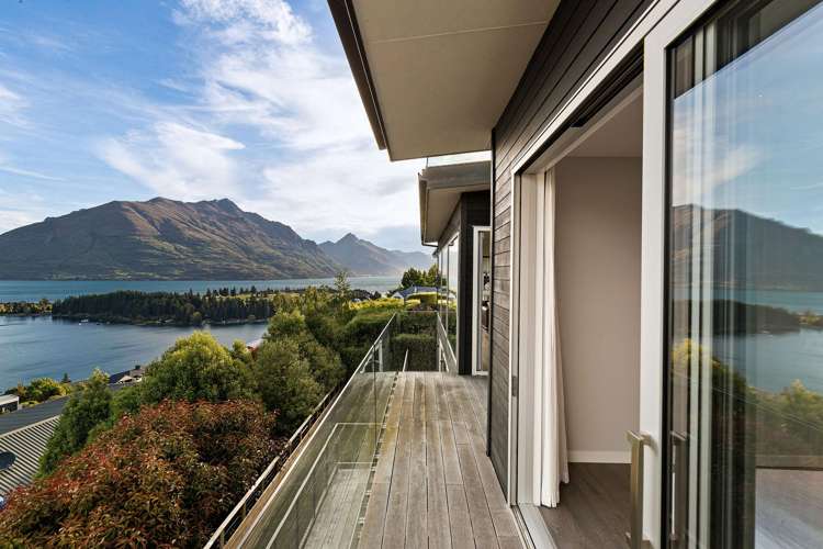 88 Hensman Road Queenstown_17