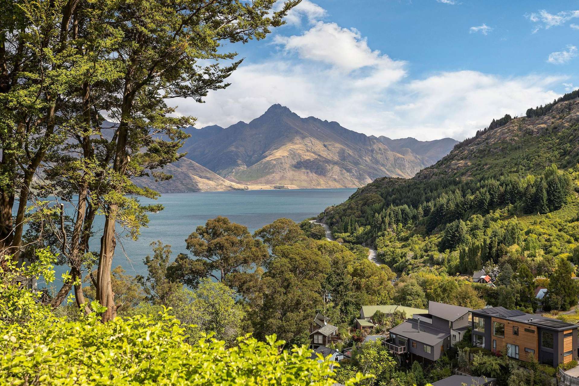 30A Mackinnon Terrace Sunshine Bay_0