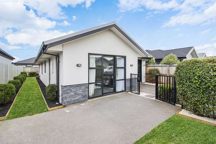 8 Capil Court Halswell_1