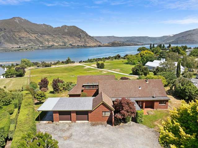 Wanaka Dress Circle