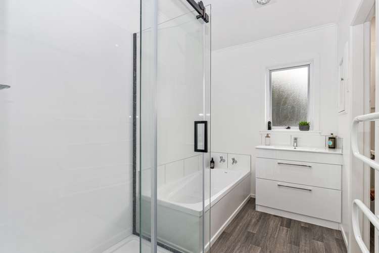 8a Macdonald Road Glenview_9