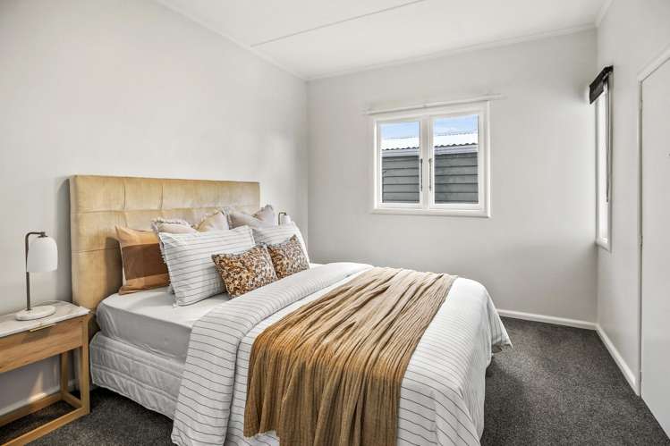 44 Campbell Street Leamington_10