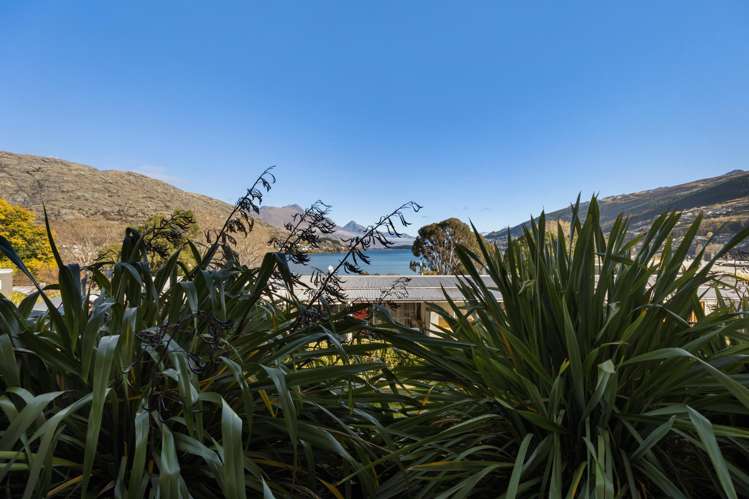 102/4 Lake Avenue Frankton_9