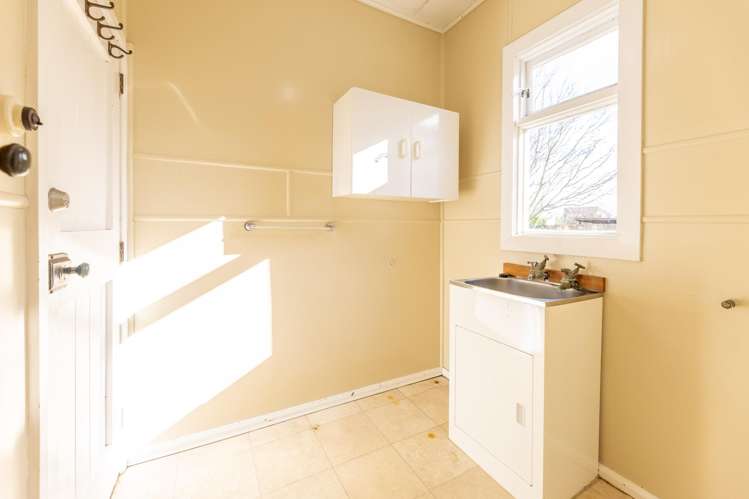 15 Kauri Street Roslyn_19