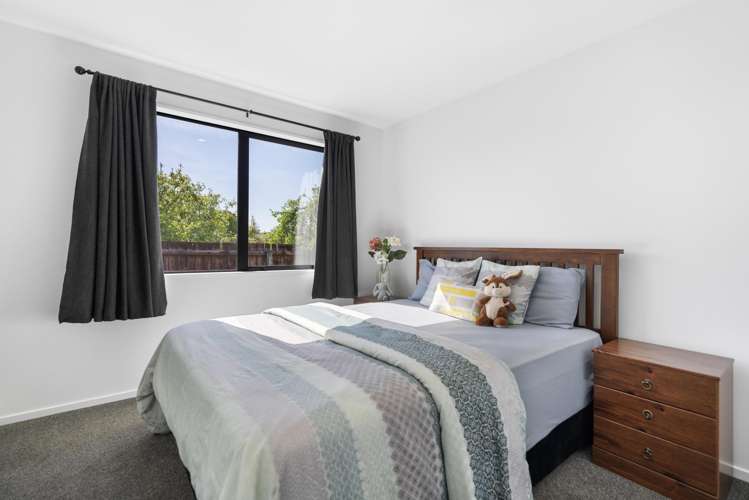 1 Youngston Lane Woolston_13