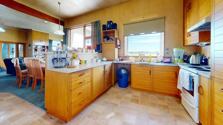 171 Wards Road Chertsey_5