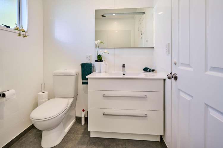 147 Tirohanga Road Lower Hutt_17