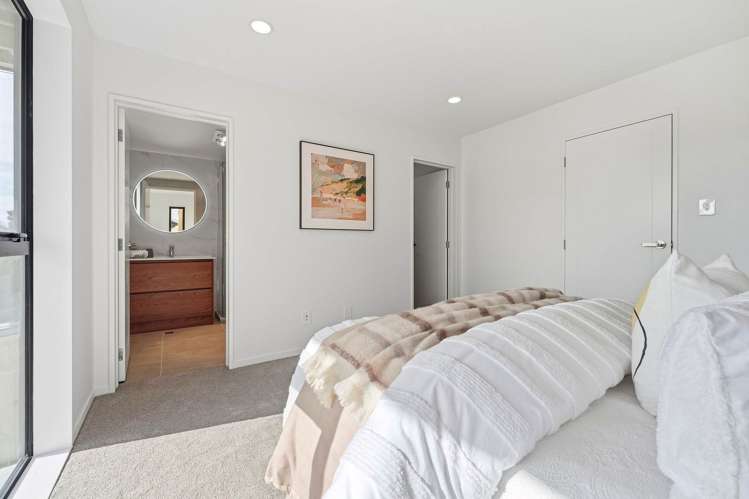 Lots1-3/12 Totaravale Drive Totara Vale_6