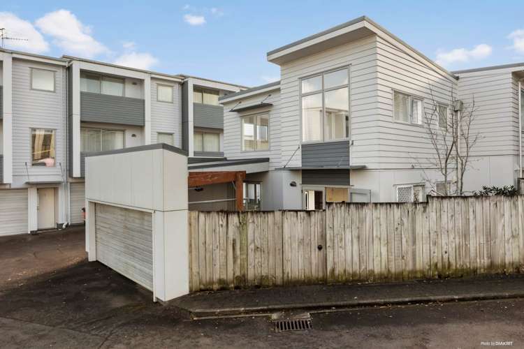 5/3 Wagener Place Mount Albert_10