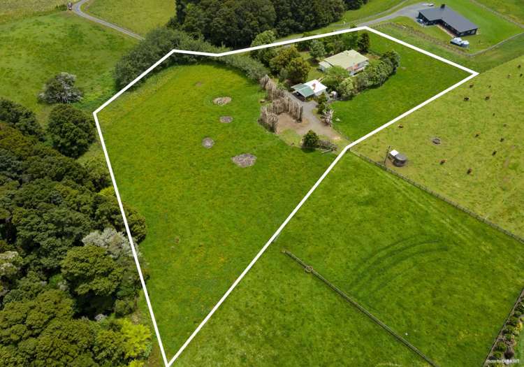 205j Ingram Road Bombay_17