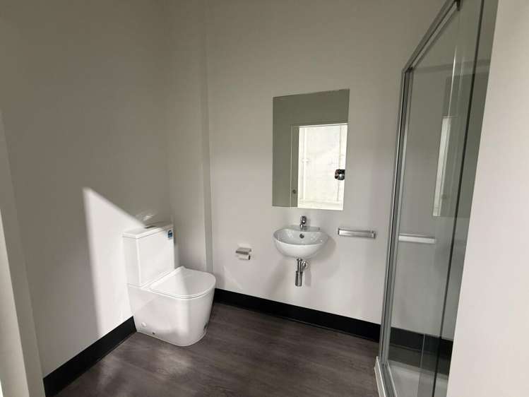 15/8 Laurenson Road Hobsonville_4