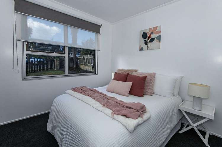10 Raewyn Street Morningside_5