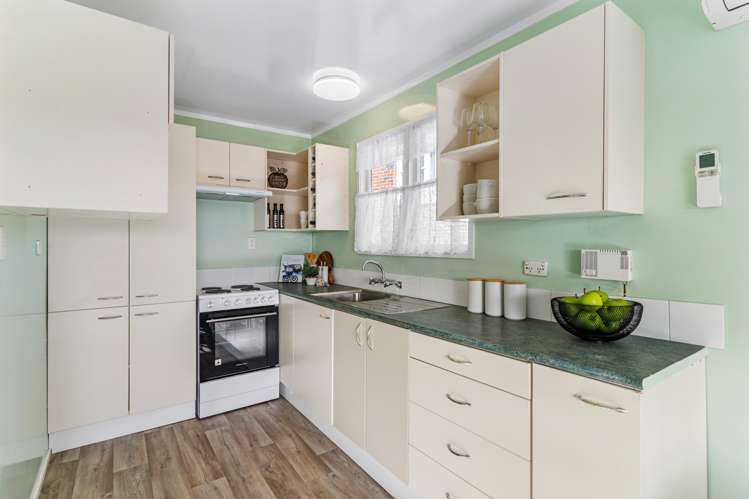 37 Moire Road Massey_10