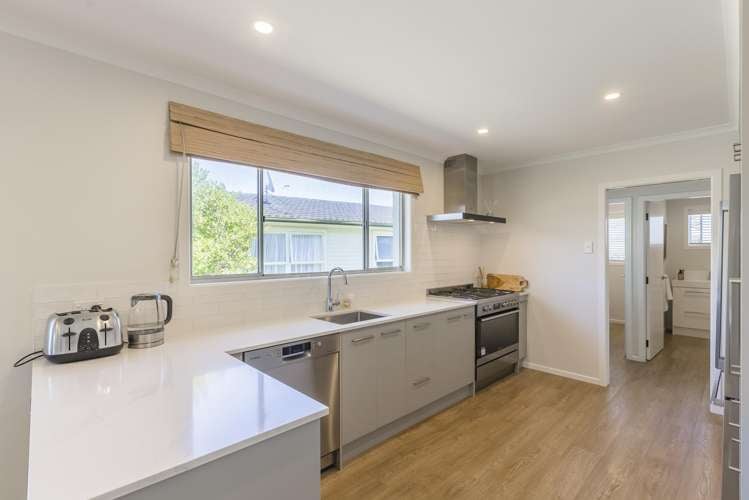 77 Gray Avenue Paraparaumu Beach_9