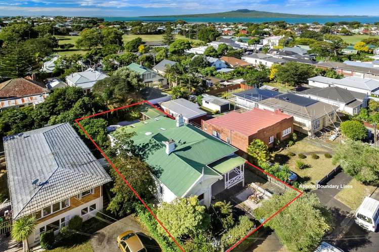 11 Domain Street Devonport_19